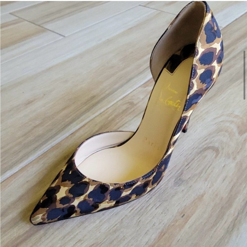 Christian Louboutin Iriza 100 Brown Silk Leopard
Sandal Heels Eur. 35.5 - Picture 7 of 16